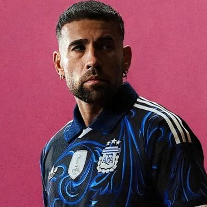 Otamendi revela a nova camisola alternativa da Argentina