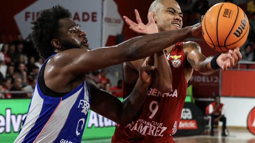 Basquetebol unido contra a discriminação racial