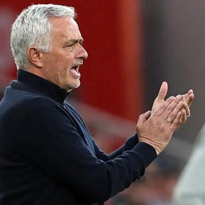 Mourinho concede três dias de folga após treino particular com muitos jovens