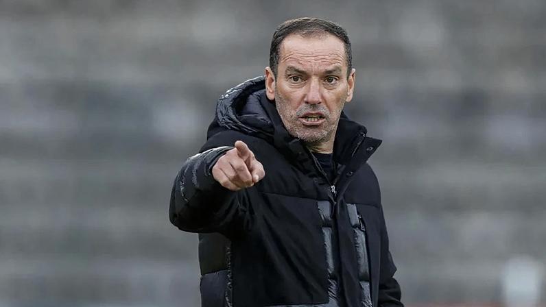 Petit, treinador do Santa Clara