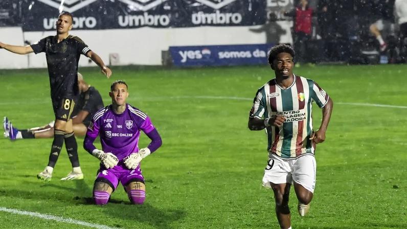 Abraham Marcus marcou e assistiu por duas vezes contra o Casa Pia