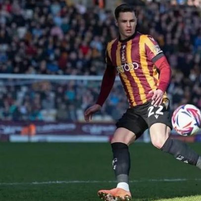 Lateral inglês encerra carreira aos 29 anos por cansaço físico