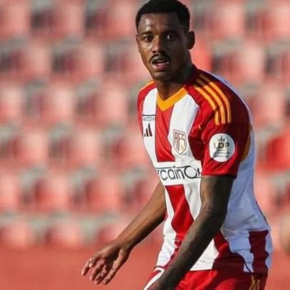 Mateus Pivô sustenta a melhor defesa do AVS