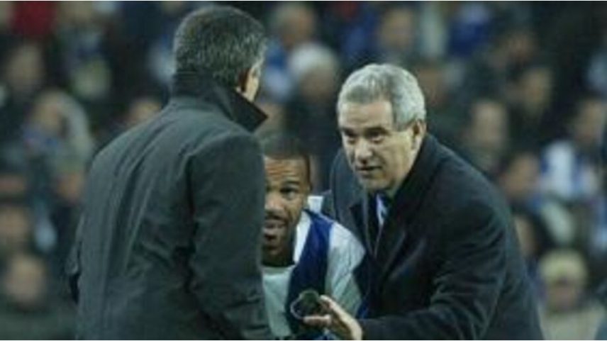 José Carlos Esteves junto a José Mourinho e Costinha