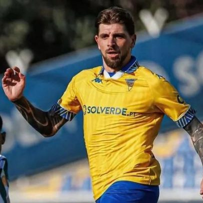 Xeka volta à pista principal após um ano e liga os motores
