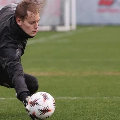 Fábio Baldé elogia Hornicek como guarda-redes frio que não cede à pressão