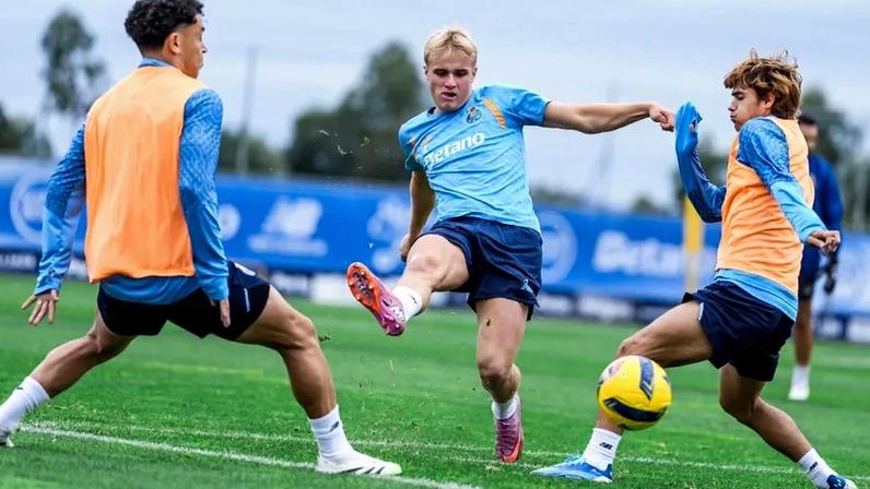 Froholdt e Samu são dois dos dragões mais valorizados