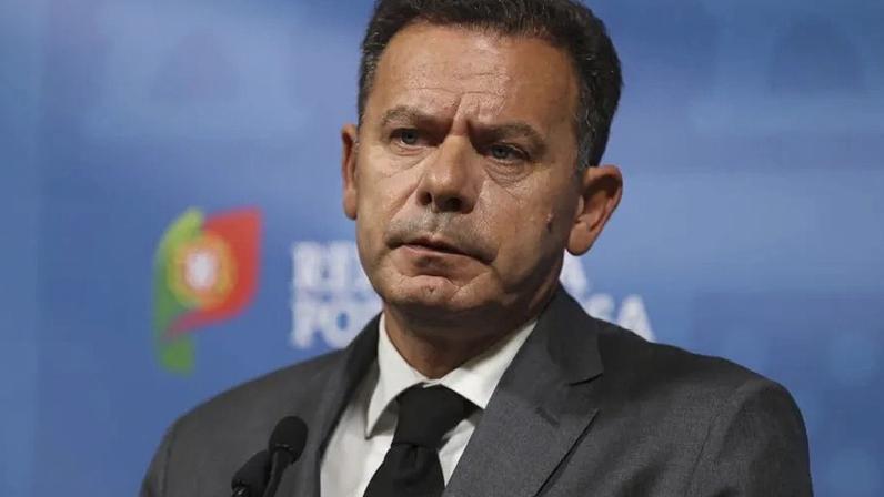 Montenegro divulga lista de clientes já conhecida e antecipa-se à Transparência