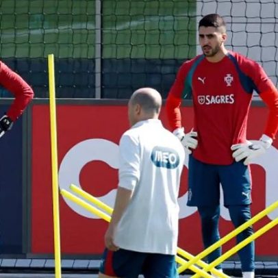 José Sá ocupa vaga de Diogo Costa, segundo Quim