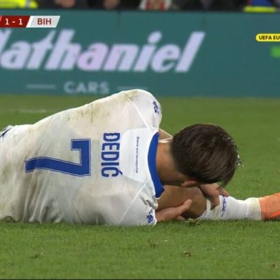 Bósnia pressiona defesa do País de Gales; queixas físicas surgem