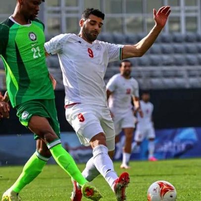 Zaidu ficou no banco no Nigéria vs Irão, duelo de Taremi em que a guerra não ficou esquecida