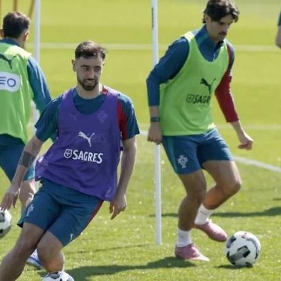 Bruno Fernandes elogia liderança da seleção, Paulinho e regras de arbitragem