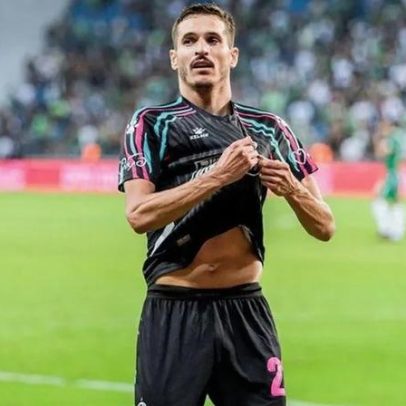 Hélder Lopes regressa a Israel após paragem forçada pela guerra, com receio
