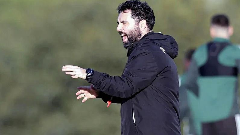 Gonçalo Feio a um passo do Tondela