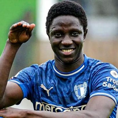 Lamine Beye espreita espaço no Famalicão