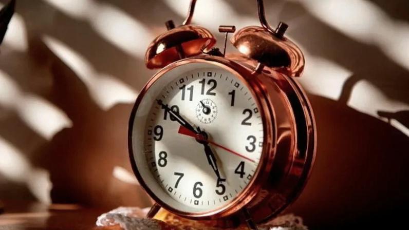 Não se esqueça de adiantar os relógios