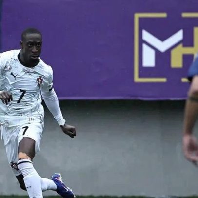 Carlos Forbs destaca união do grupo após último jogo