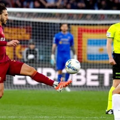 Roma renova contrato com Mario Hermoso