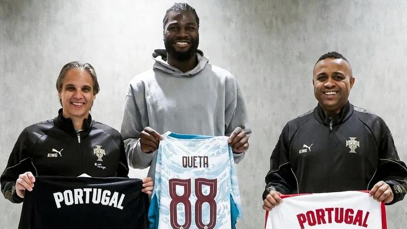 Neemias Queta com Nuno Gomes e Jorge Andrade