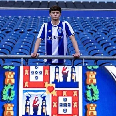 Tiago Silva renova com o FC Porto até 2031, com Farioli a dar dicas