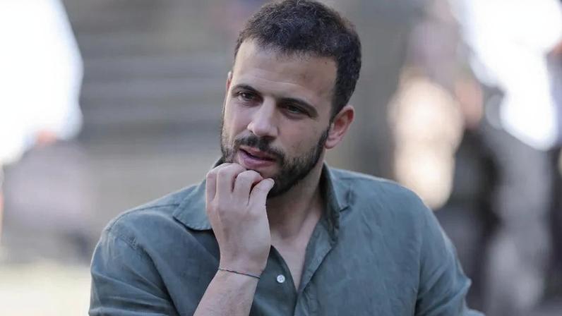 João Pedro em entrevista a Record