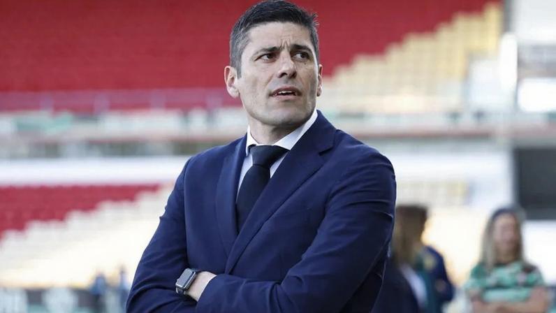 Francisco Neto preocupado com os relvados que a Seleção vai encontrar na Letónia e Eslováquia