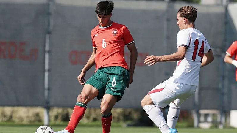 Portugal derrotado pela Inglaterra