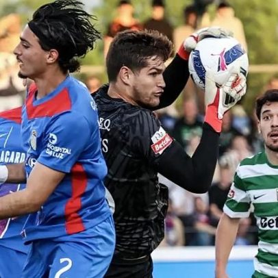 André Gomes reintegrado e sem limitações no treino do Alverca