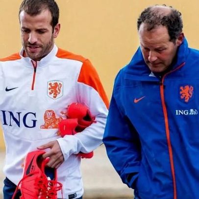 Van der Vaart lamenta ausência de Ziyech na seleção holandesa