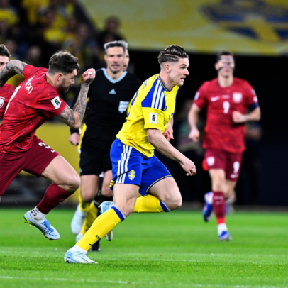 Pai de Gyökeres emocionado ao golo do filho
