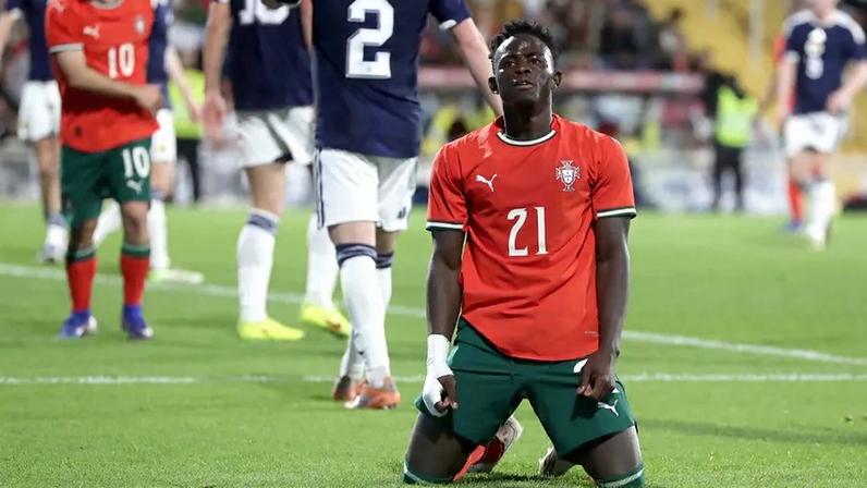 Portugal vence Escócia por 3-0 e aponta futuro a partir do zero