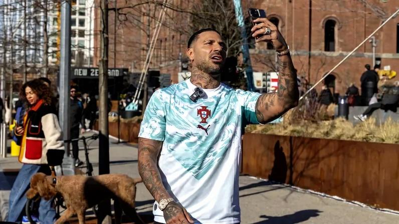 Quaresma em Nova Iorque revela camisola de Portugal para o Mundial 2026