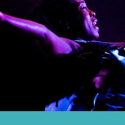 Sexta é dia de celebrar o teatro com humor e queijo