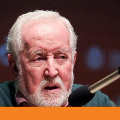 José Carlos de Vasconcelos, poeta que escreve apenas por necessidade