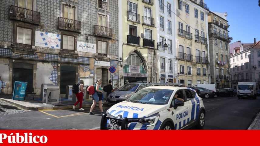Moradores da Mouraria compram computador para ajudar a PSP na segurança