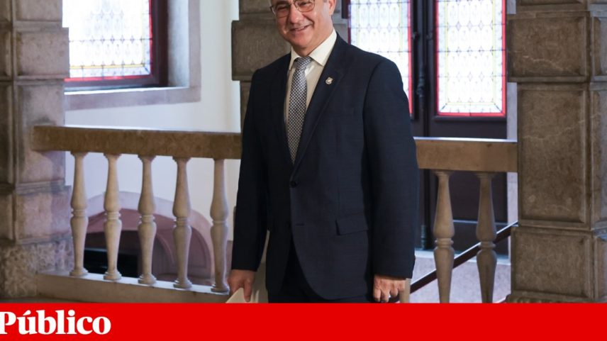 O presidente do Governo Regional dos Açores, José Manuel Bolieiro, garante que o executivo regional está a trabalhar numa solução