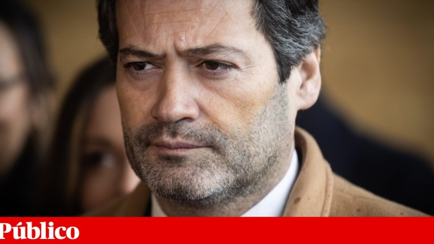 André Ventura diz que "o vício da nossa República é o domínio que os partidos de esquerda e o PS continuam a ter nas instituições quando já não têm nem os votos, nem a representatividade"