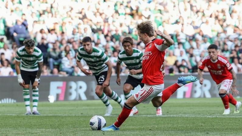 Schjelderup marcou o penálti benfiquista