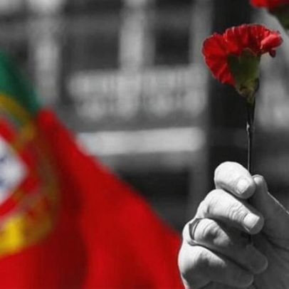 12 locais para celebrar o 25 de Abril com música, fogo de artifício e História