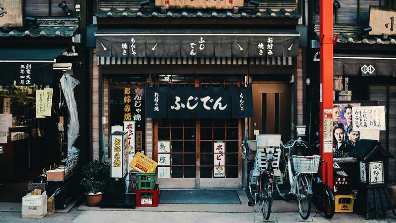 Algumas das taxas mais altas aplicam-se a todos os viajantes, mas outras podem ser evitadas, consoante a altura da visita e o alojamento escolhido.