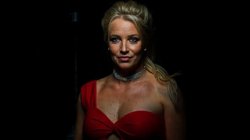 Britney Spears entra em reabilitação após detenção por condução com álcool