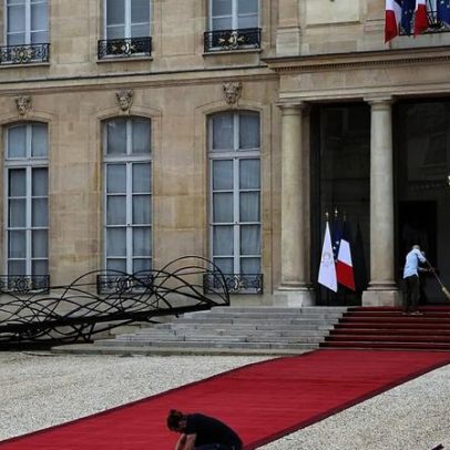 Condenados pelo furto de porcelana do Palácio do Eliseu, entre eles um ourives