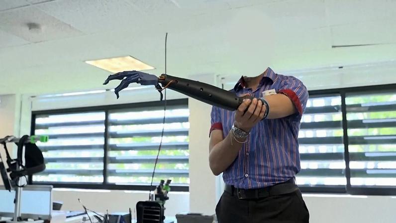 México: pesquisadores apresentam braço robótico fácil de usar