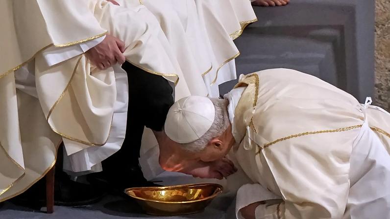 Papa Leão XIV abre Semana Santa pedindo paz, humildade e responsabilidade moral