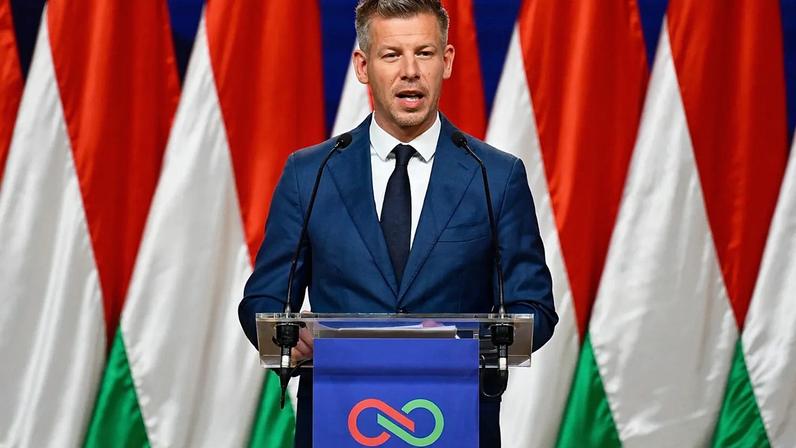 Péter Magyar acusa ministro cessante de destruir documentos confidenciais