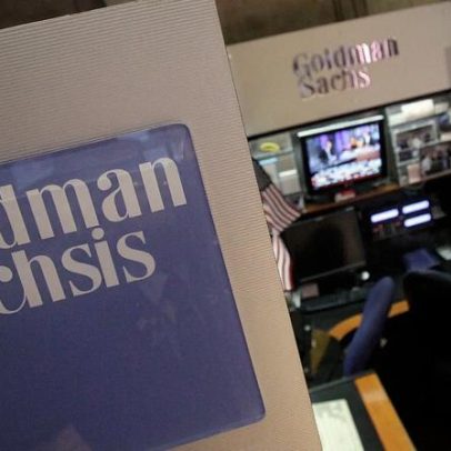 Goldman Sachs regista maior lucro trimestral em cinco anos com subida de 18%