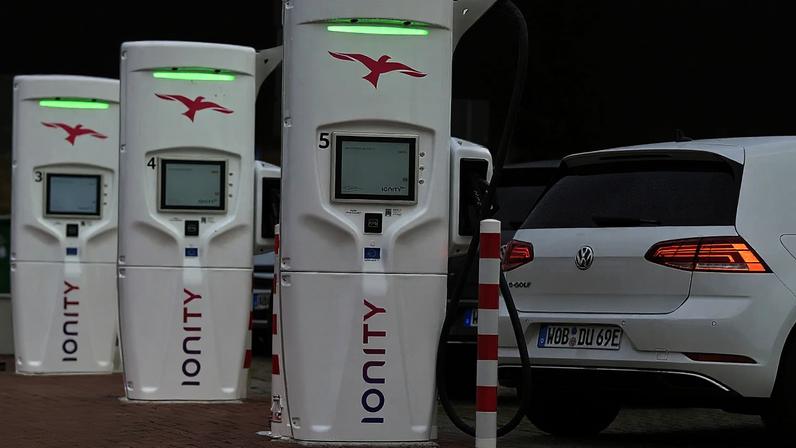 UE anuncia redução de impostos e tarifas de eletricidade