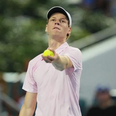 Sinner vence Alcaraz na final de Monte Carlo e volta ao topo do ranking