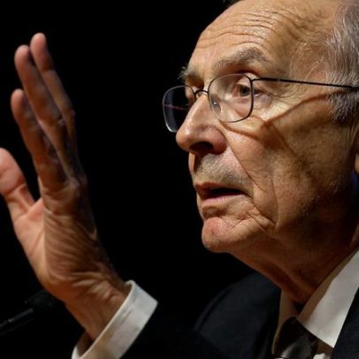Proposta torna leitura de Saramago opcional nas escolas