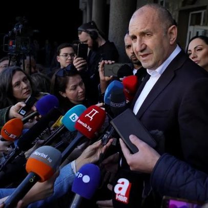 Sondagens apontam vitória de Rumen Radev nas legislativas da Bulgária